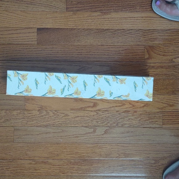 Asquith & Somerset drawer liner. freesia pattern - Picture 5 of 8